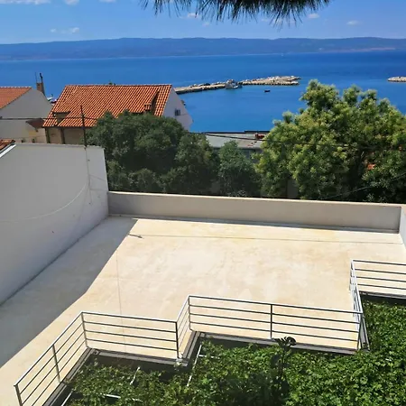 Teta Lidia